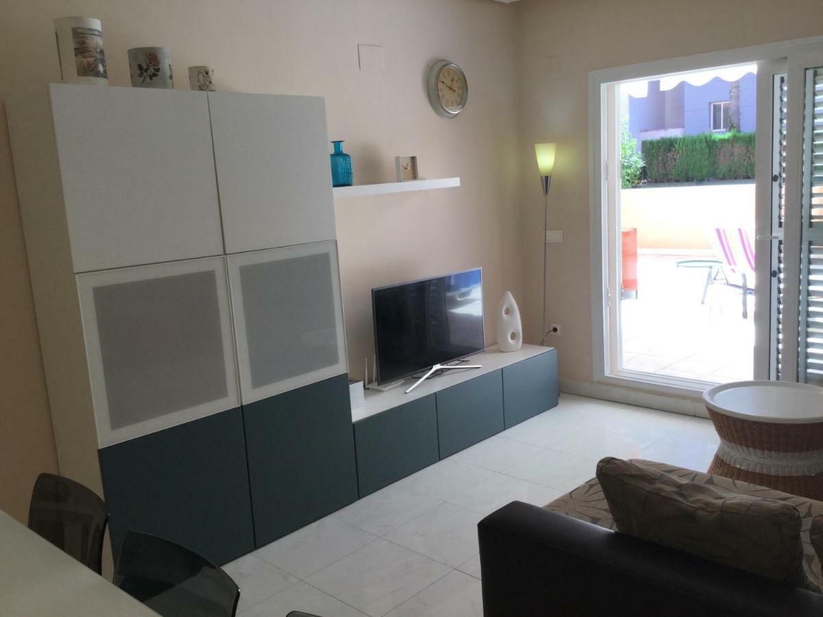 カネット・デ・ベレンゲルResidencial Puerta Del Marアパートメント エクステリア 写真