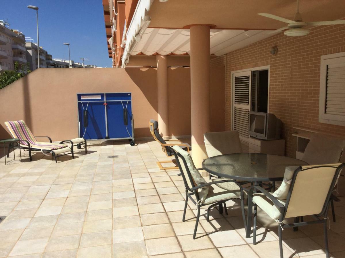 カネット・デ・ベレンゲルResidencial Puerta Del Marアパートメント エクステリア 写真
