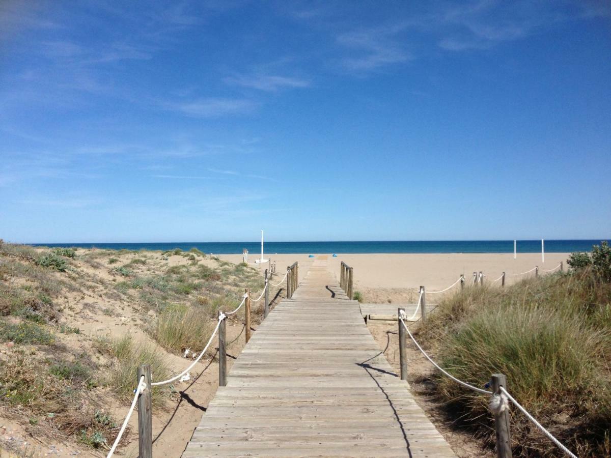 カネット・デ・ベレンゲルResidencial Puerta Del Marアパートメント エクステリア 写真